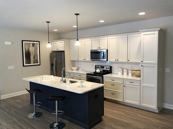 2nd image of 40 Anthony Dr