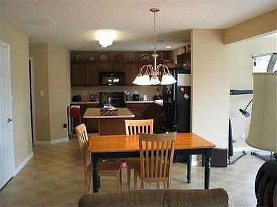 5th image of 205 Blue Quail Pl
