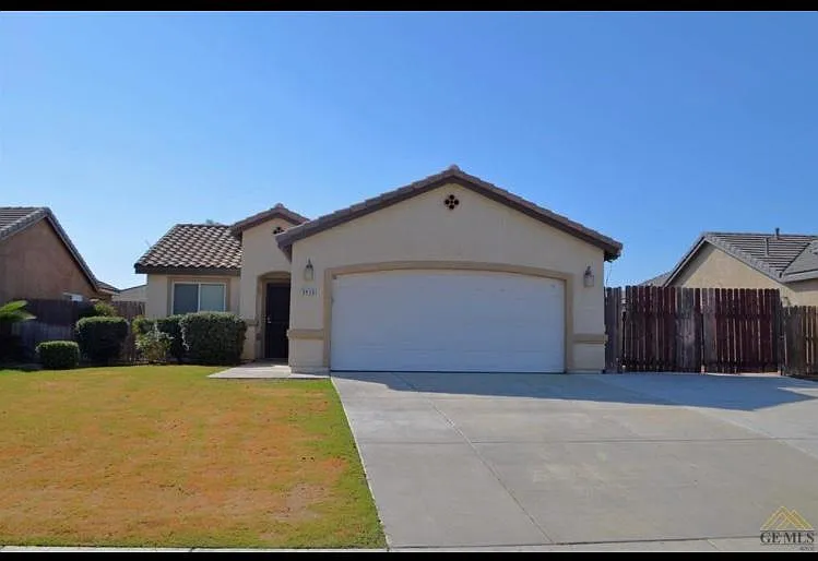 9415 Sleepy Hollow Ln