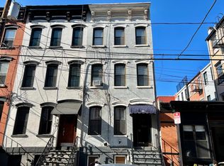 206 9th St #2, Hoboken, NJ 07030