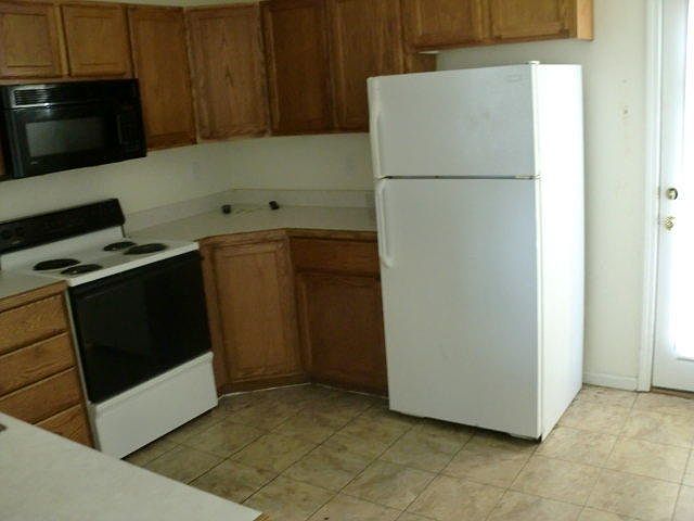 1st image of 1726 Louise Cir