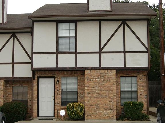2nd image of 1253 Dallas Dr
