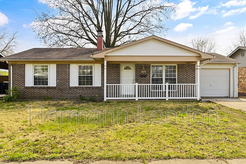 2050 Foggy Bottom Dr, Florissant, MO 63031 Zillow