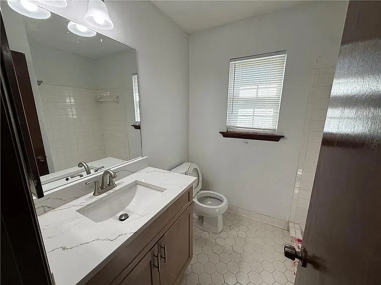 3815 Samia Ct — Photo 24