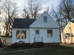 1132 Gordon Rd, Lyndhurst, OH 44124