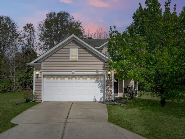 20 Hidden Meadow Ct, Durham, NC 27704