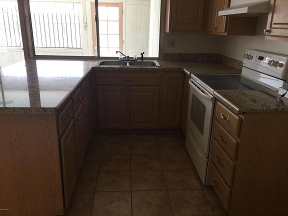 5th image of 8935 W Whitton Ave