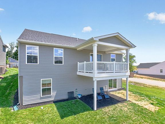 4th image of 104 Gunnison Dr