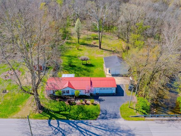 187 W McKeever St, Andrews, IN 46702