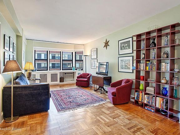 3rd image of 333 E 75th St #Pha