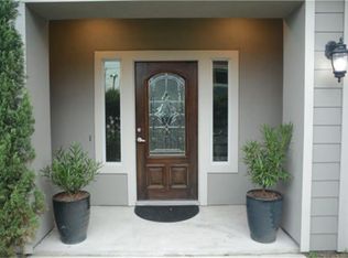 1001 W 8th St, Houston, TX 77007