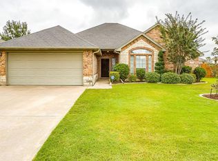 1705 Colorado Dr, Burleson, TX 76028