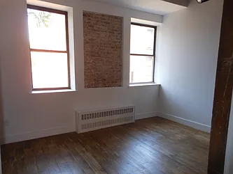 Rented by Urban Ambiance