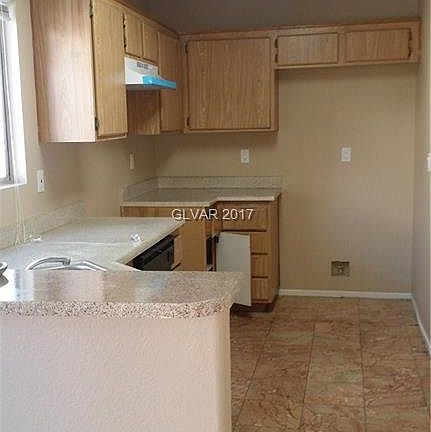 2nd image of 1717 Robin St #0
