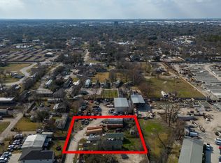 14929 Henry Rd, Houston, TX 77060