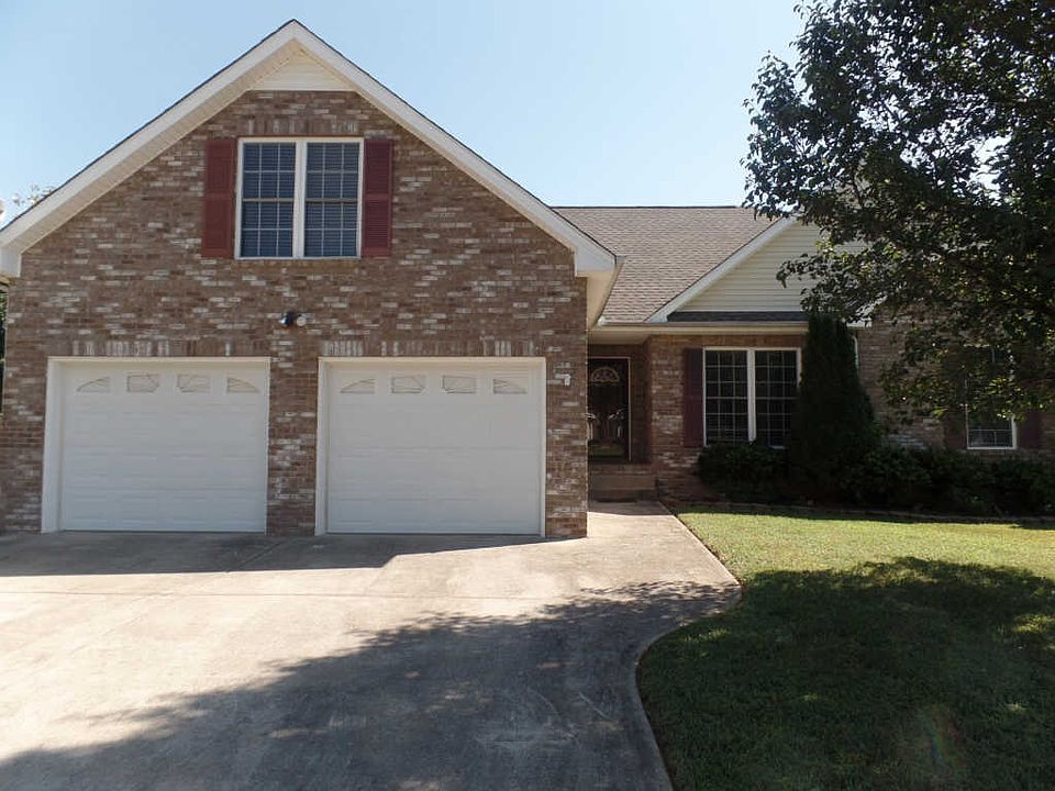 1st image of 3892 Parade Dr
