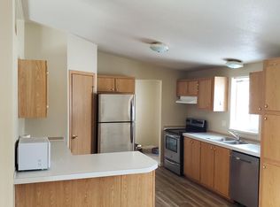 9363 Camp Creek Rd, Manhattan, MT 59741