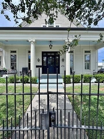 1st image of 4133 Iberville St
