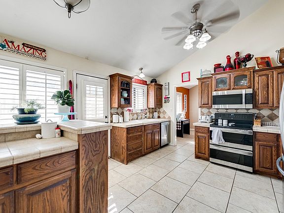 5th image of 3800 Fairhaven Ct