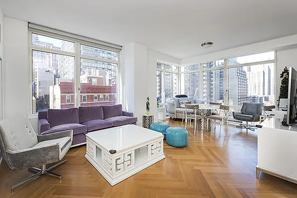 Sold by R New York | media 1