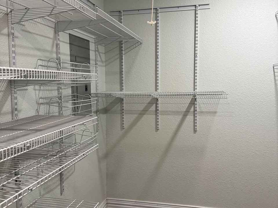 1st image of 1305 Edgehill Trl