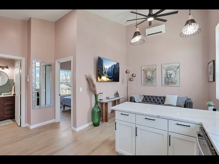 278 Allen Ave — Photo 4