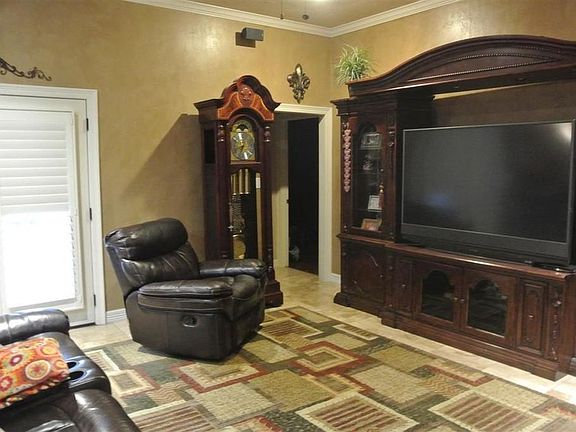 Living Room / Den