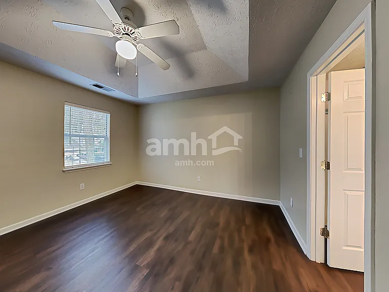 1410 Timber Walk Dr — Photo 11