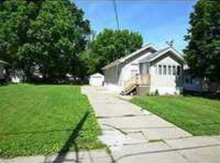 1354 Hutton St, Des Moines, IA 50316