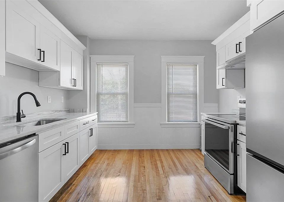 1st image of 92 Greenwood St #2