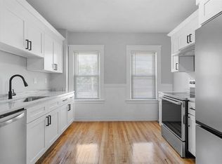 92 Greenwood St #2, Worcester, MA 01607
