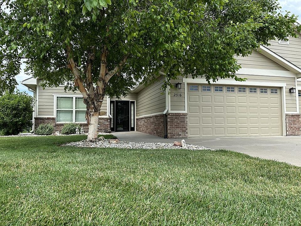 1st image of 2516 Bellerive Dr