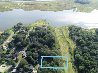 15 Caulkins Rd, Old Lyme, CT 06371