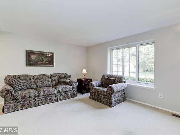4th image of 12837 Framingham Ct