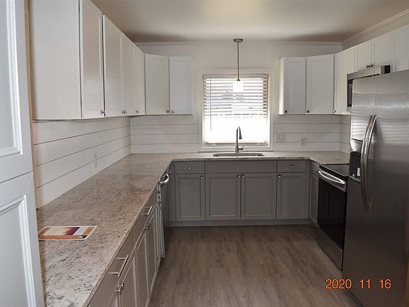 4th image of 551 Westwood Ave