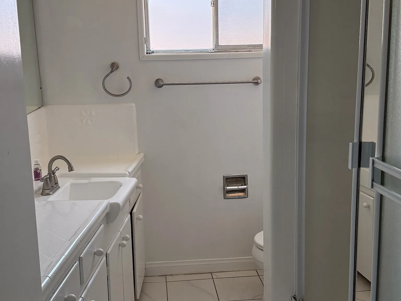 3 bed, 1797 sqft, $3,400 — Photo 2