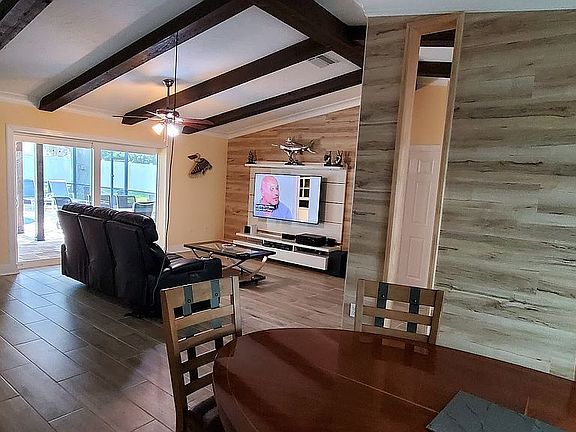 4th image of 3698 Kingston Blvd