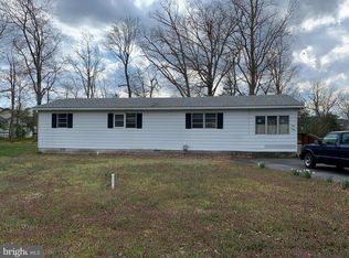 37514 Oak St, Ocean View, DE 19970