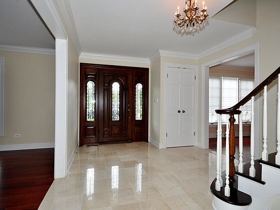 2nd image of 136 Saddle Brook Dr