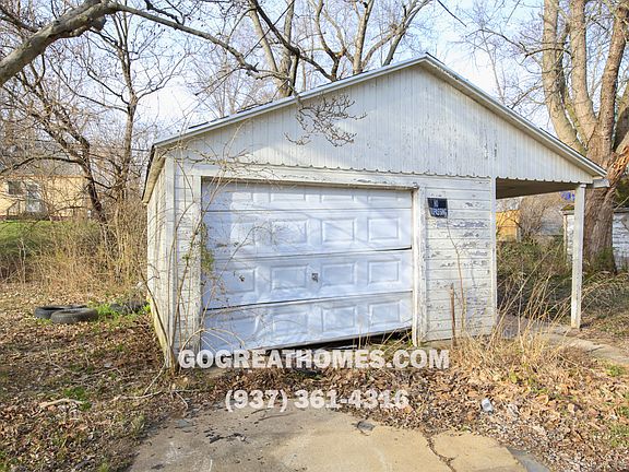 2nd image of 4709 Forsythe Ave