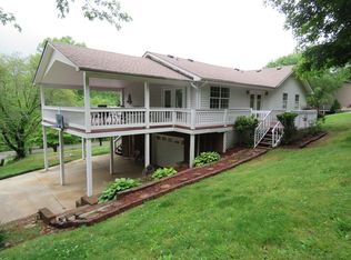 1570 Boone Dr, Cookeville, TN 38506