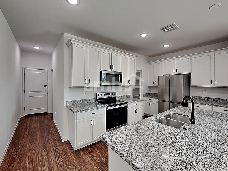 15074 W Sherman St — Photo 6