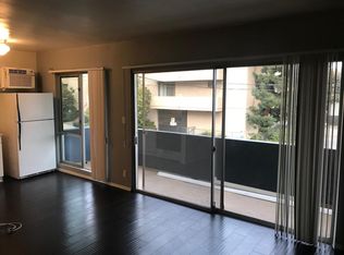 915 N Wetherly Dr APT 6, West Hollywood, CA 90069