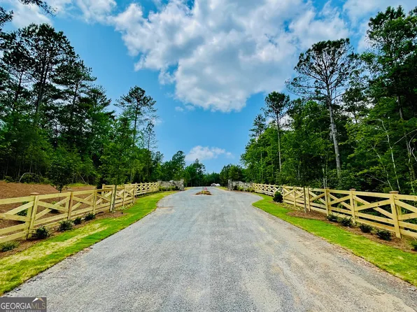 701 Lookout Valley Trl, Talking Rock, GA 30175
