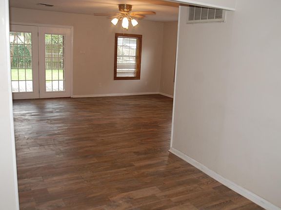 3rd image of 3208 Coastal Dr