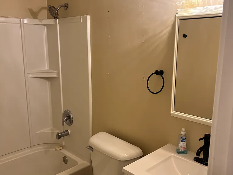 819 Case Ave — Photo 12