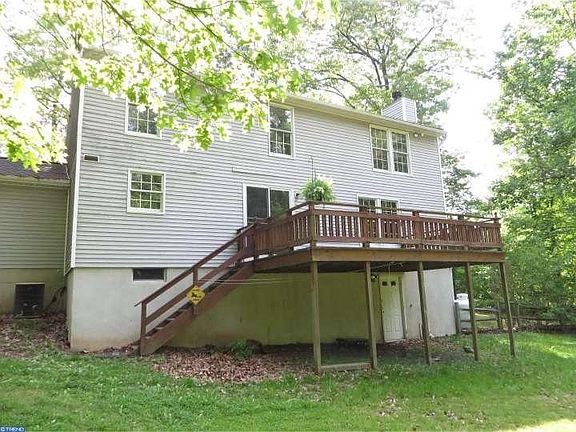 3rd image of 151 Wedgewood Dr