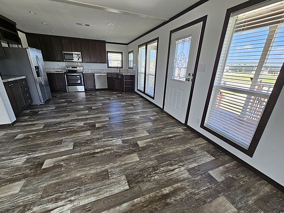 4th image of 228 Broken Arrow Ln #326