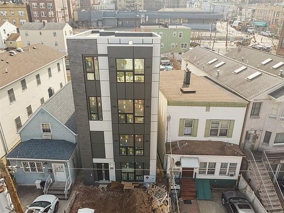 5th image of 66 Corbin Ave #1
