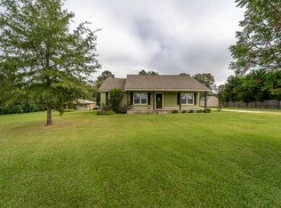 487 Cypress St, Webb, AL 36376